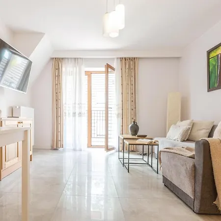 Droga Na Bystre 5b/8