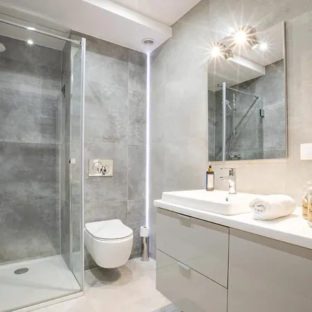 Droga Na Bystre 5b/8